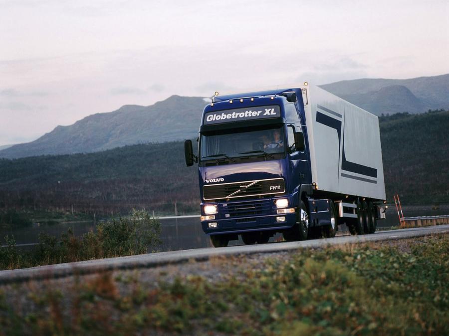  Volvo FH12 Globetrotter XL 1995 года  (фото 1 из 9)